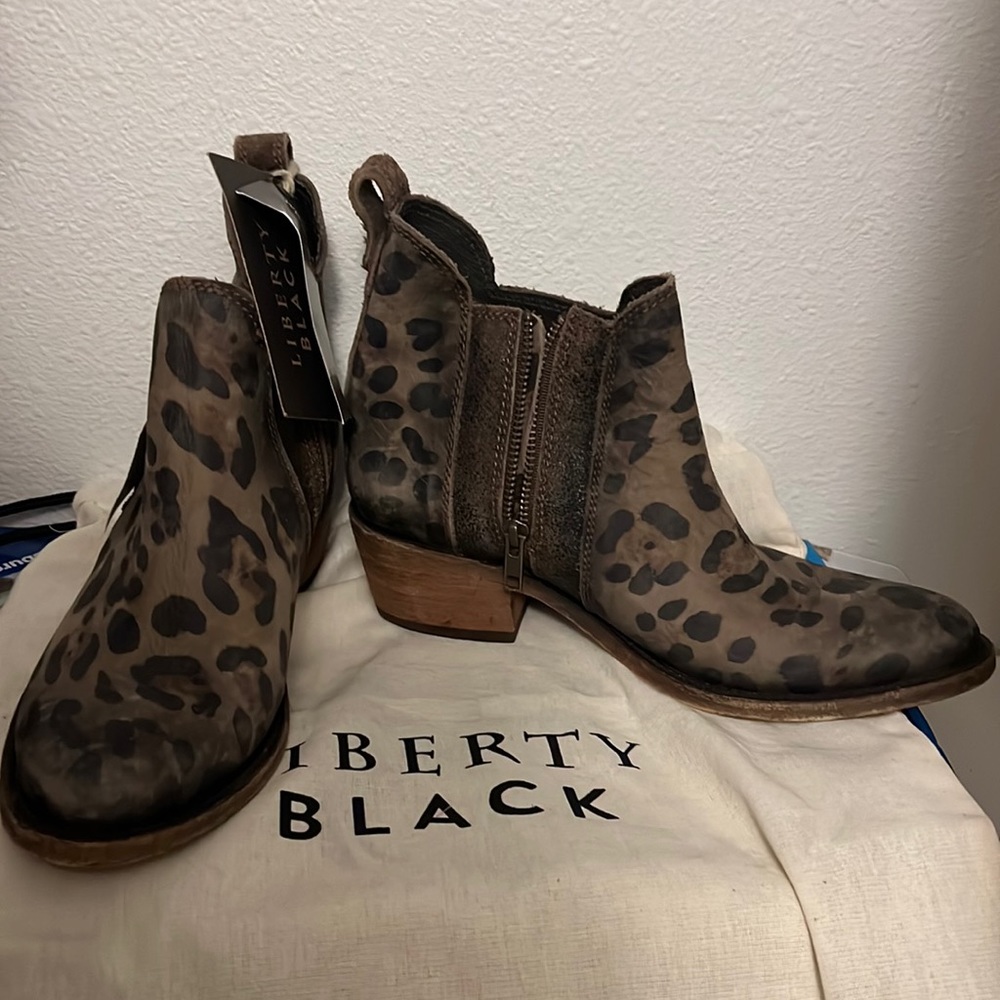 Liberty black cheetah boots size 8 never worn